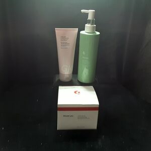 Glossier bundle includes 3 New products